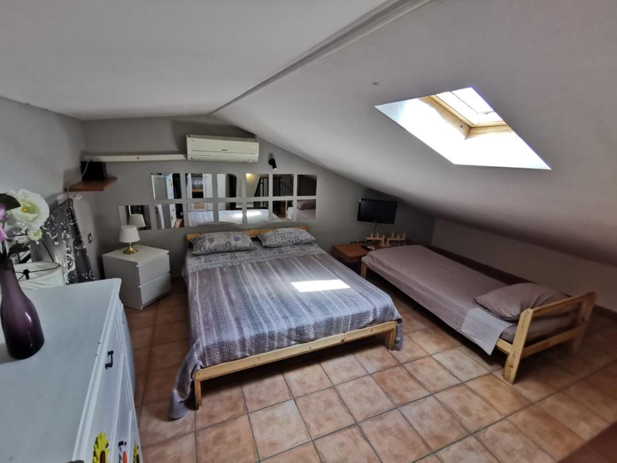 Apartment In The City Center With Self Check-In Parma Exterior photo